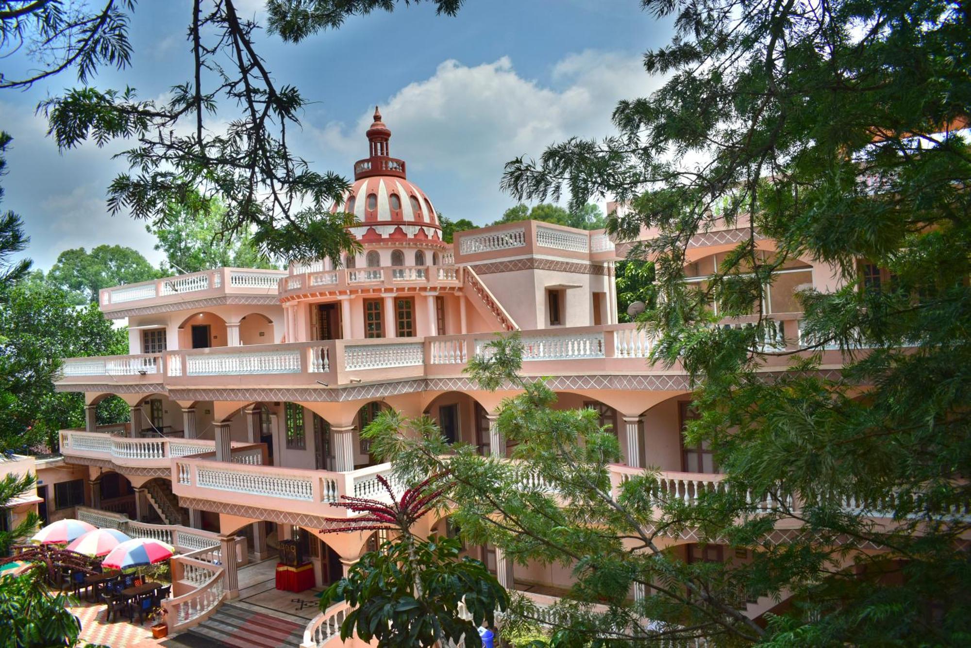 Jains Royal Palace Resorts Yelagiri Eksteriør bilde