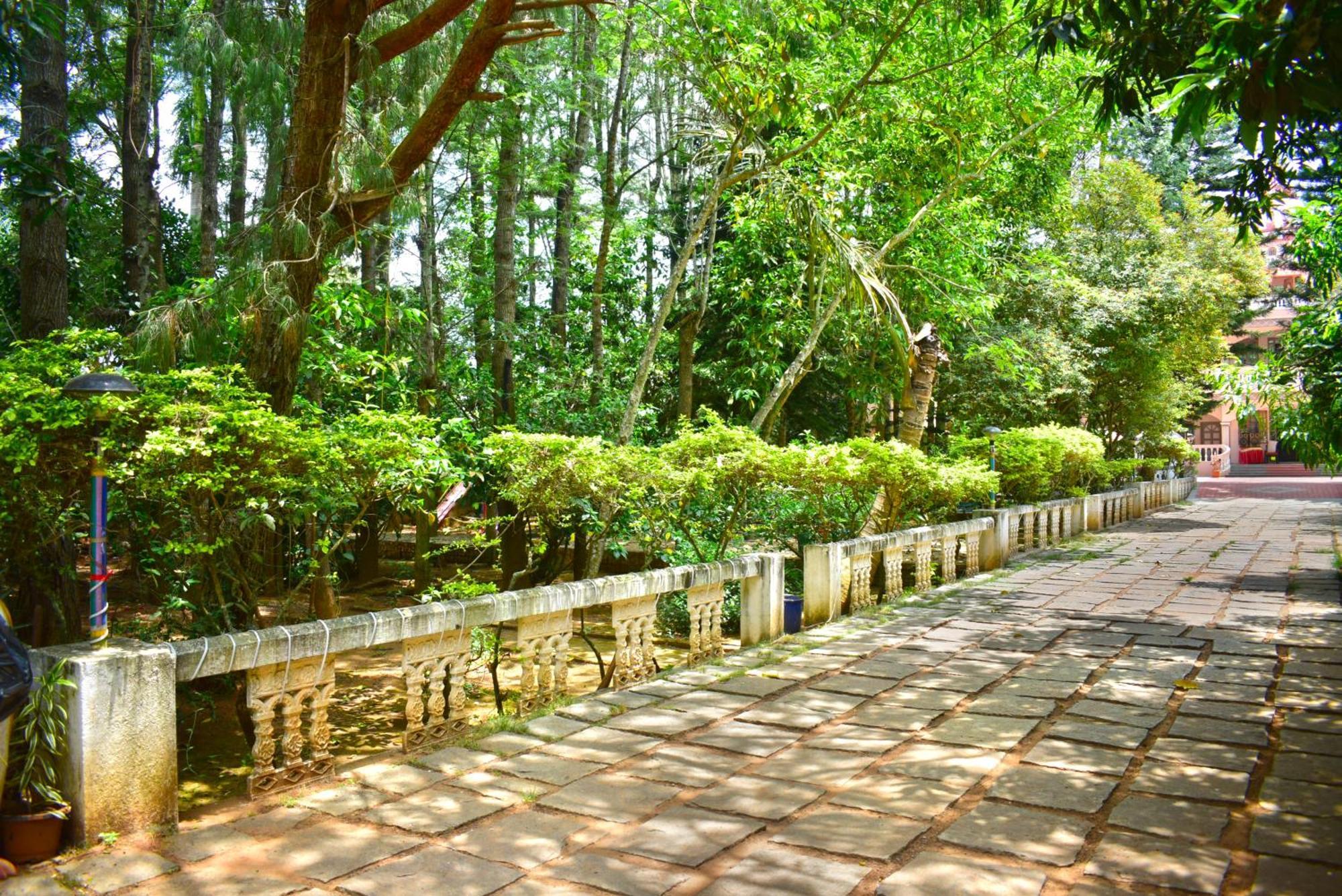 Jains Royal Palace Resorts Yelagiri Eksteriør bilde