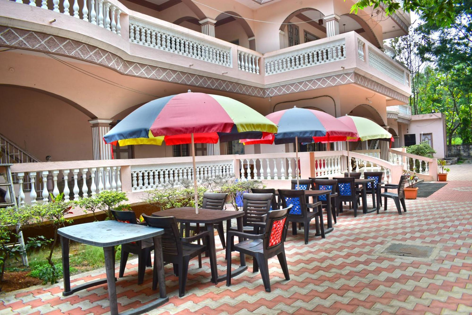 Jains Royal Palace Resorts Yelagiri Eksteriør bilde