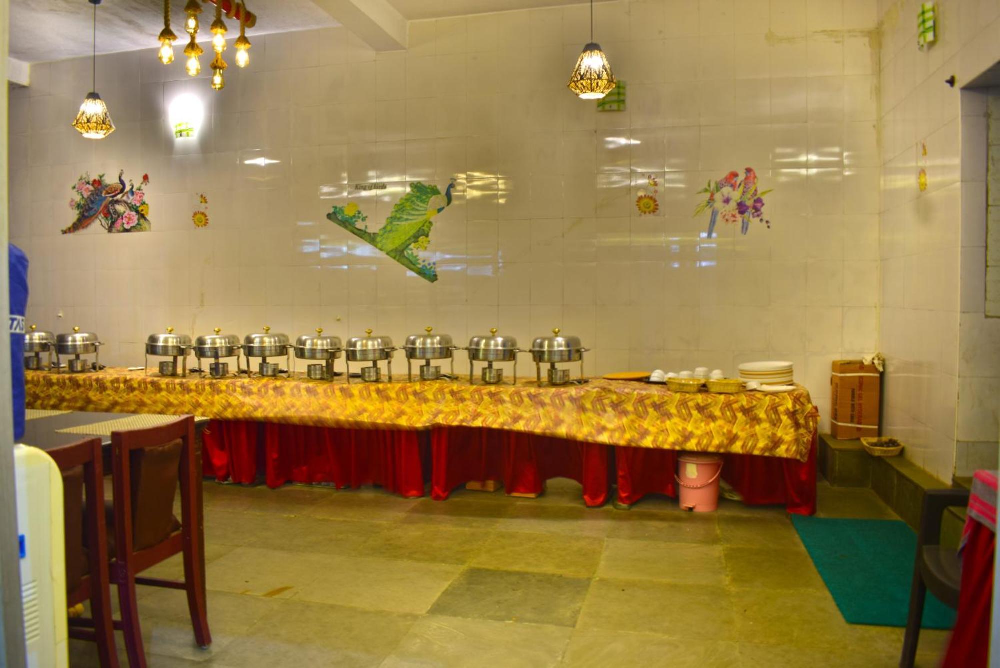 Jains Royal Palace Resorts Yelagiri Eksteriør bilde