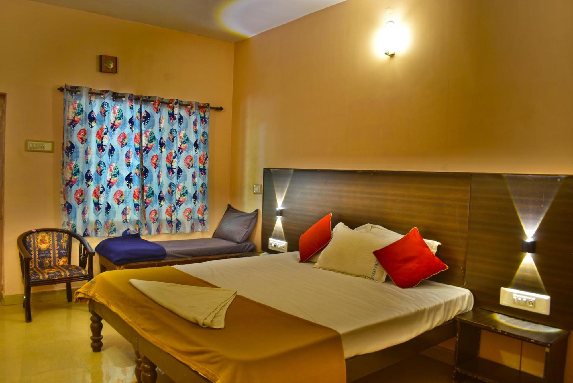 Jains Royal Palace Resorts Yelagiri Eksteriør bilde