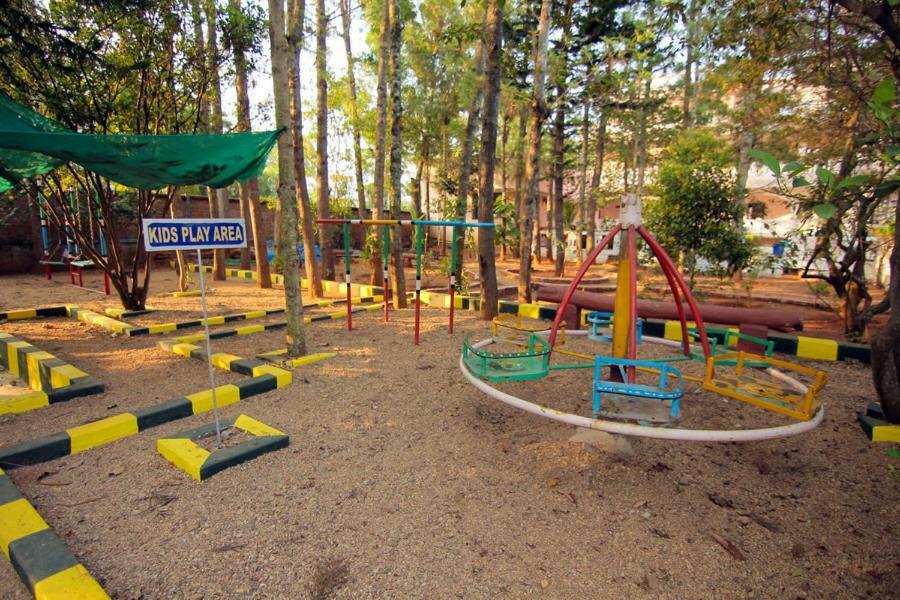 Jains Royal Palace Resorts Yelagiri Eksteriør bilde
