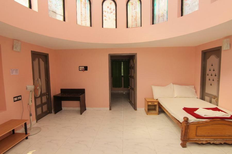 Jains Royal Palace Resorts Yelagiri Eksteriør bilde