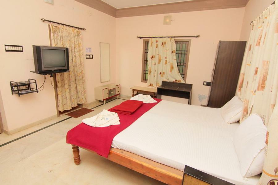 Jains Royal Palace Resorts Yelagiri Eksteriør bilde